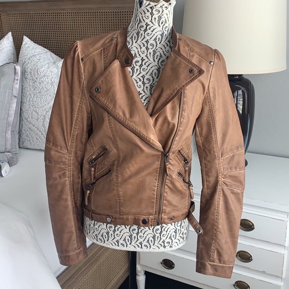 ⭐️Blu Pepper Faux Leather Jacket⭐️ - Picture 4 of 14